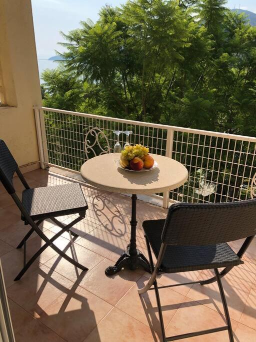Sea View Apartment With Swimning Pool Mesongí Dış mekan fotoğraf
