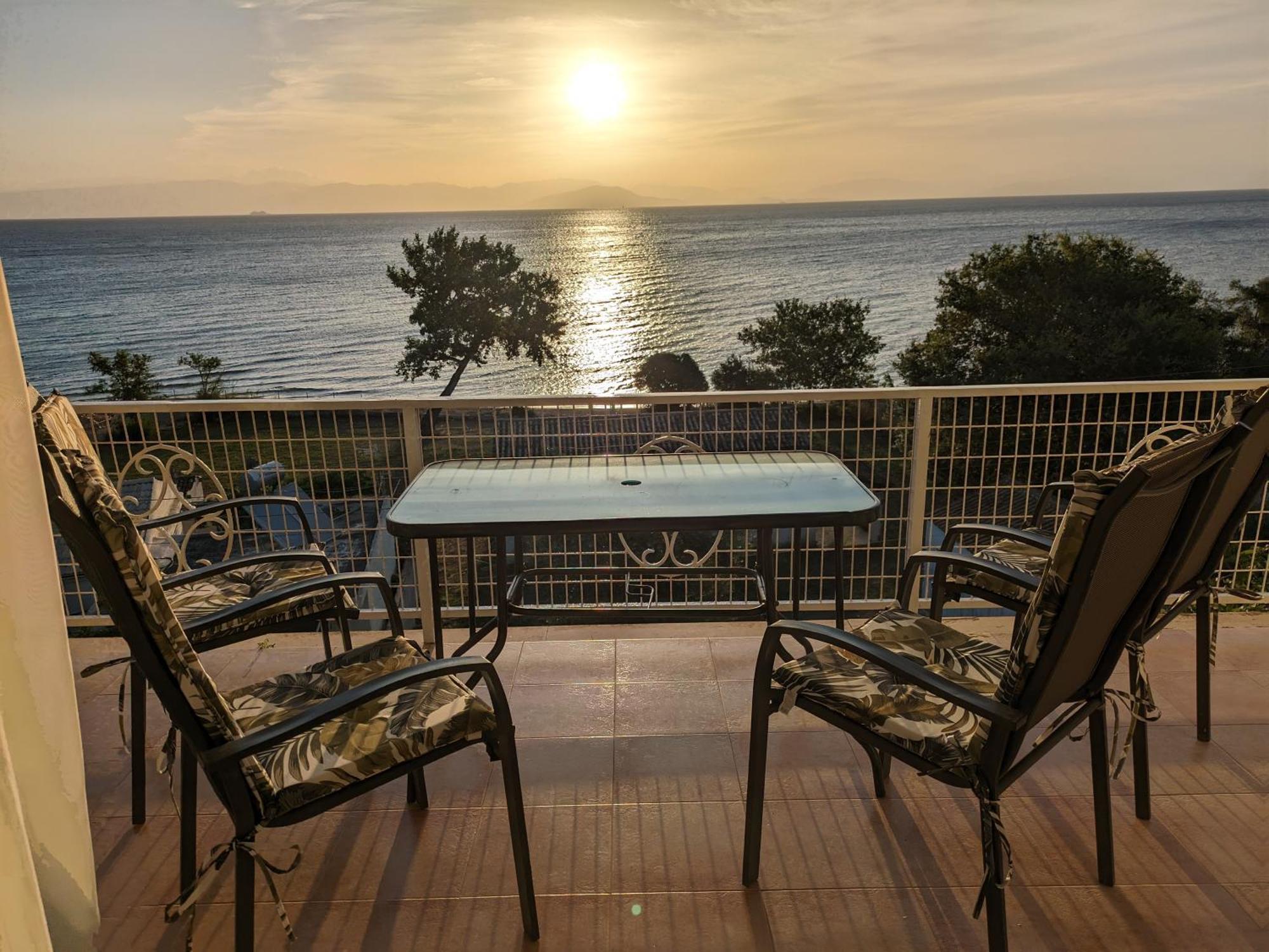Sea View Apartment With Swimning Pool Mesongí Dış mekan fotoğraf